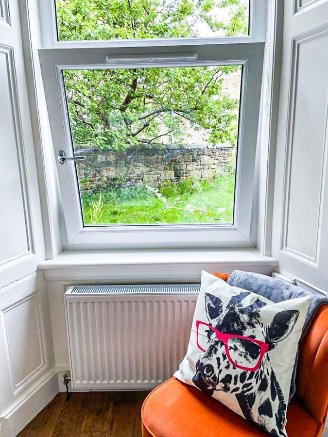 Desirable 2 Bed Apt Near Edinburgh Castle Exteriör bild