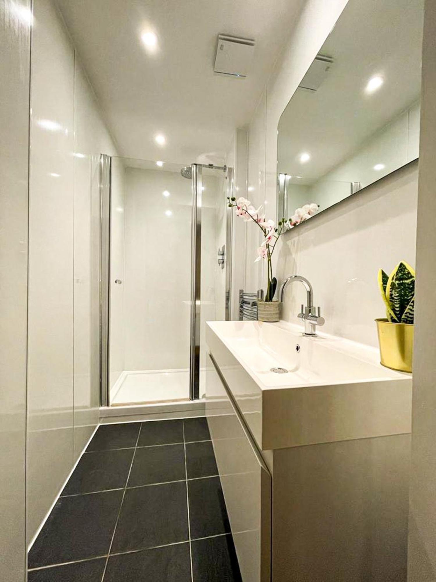 Desirable 2 Bed Apt Near Edinburgh Castle Exteriör bild